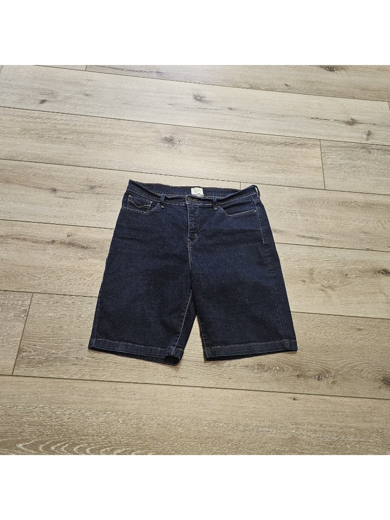 Levi's San Francisco 512 Perfectly Slimming Jeans Walking Shorts Stretch Sz 16